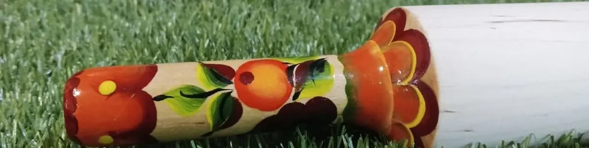 Создание скалки в технике вятской домовой росписи (Музей истории Хлынова)