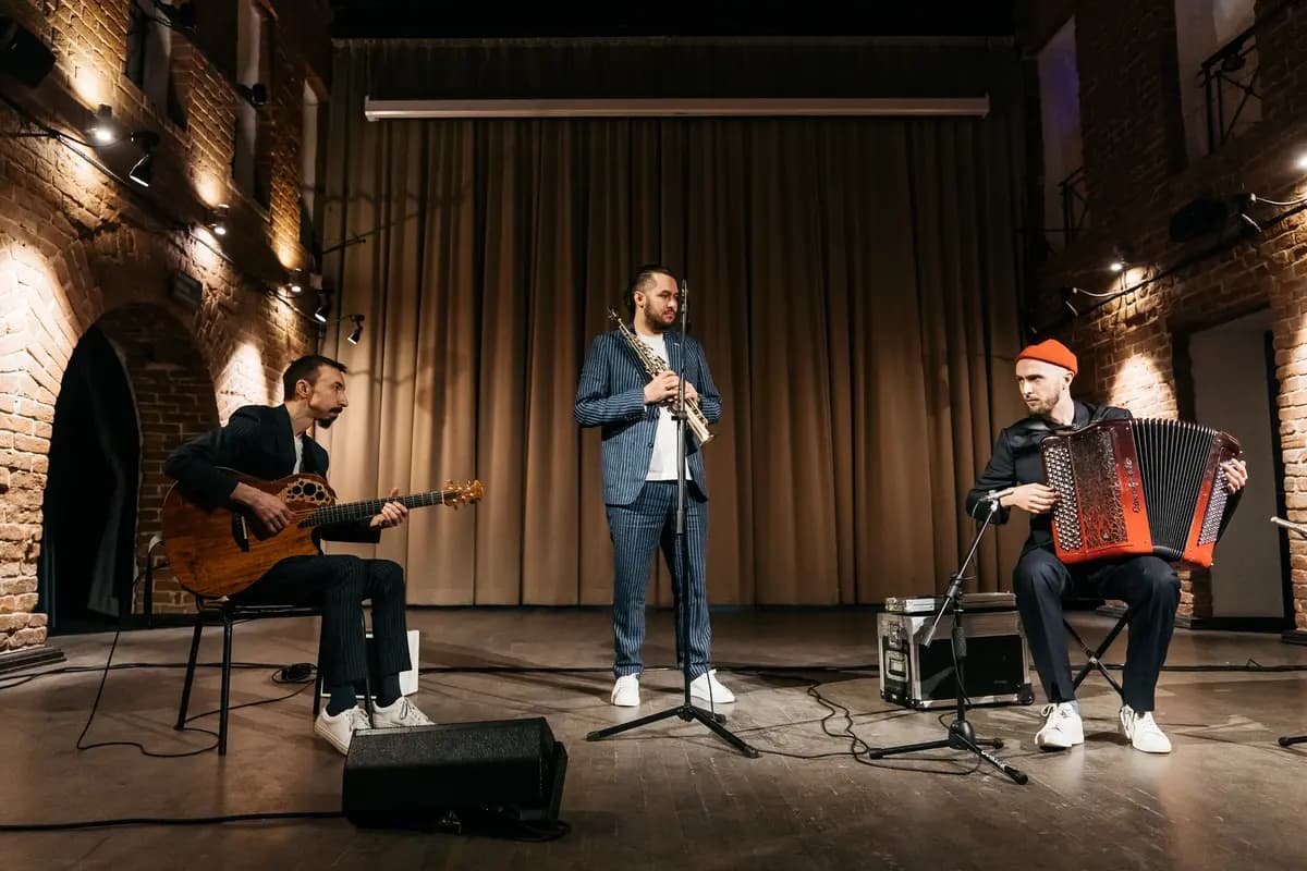 Сделано во Франции (Драматический театр)