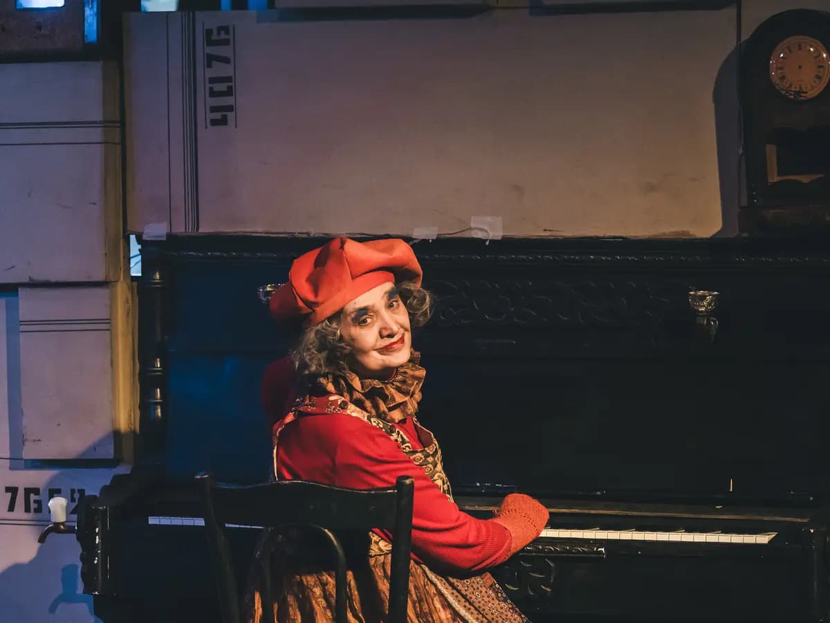 Косые угодники (Молодёжный театр «Ангажемент»)