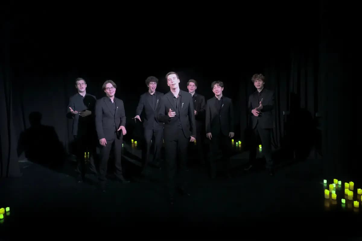 Мужской ансамбль а капелла. Джентльмен-клуб (Дом Шрёдера)