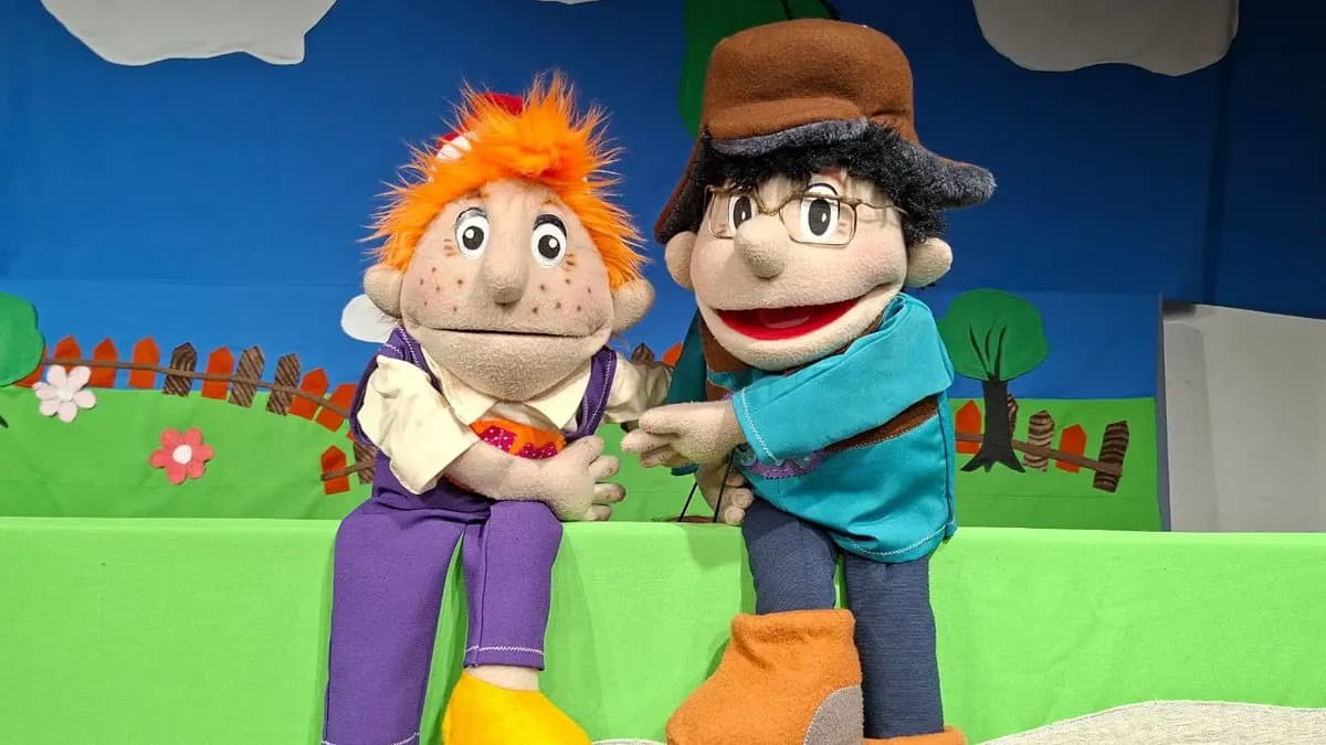 Весёлые истории про Аха и Оха (За очагом)