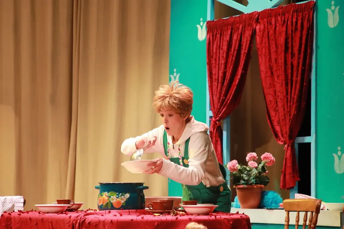 Малыш и Карлсон (Театр иллюзии. Сцена на Перовской)