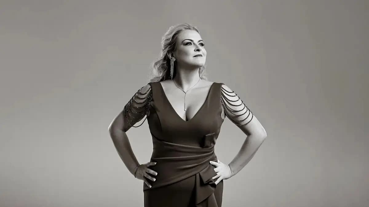 Ангельские голоса и орган при свечах (Католическая церковь Cвятой Ольги)