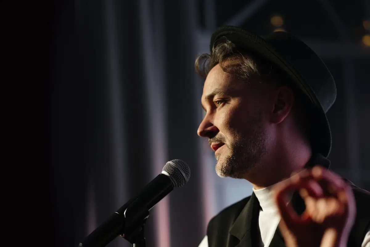 Николай Громов. Колодцы (Брюсов-холл на Менделеевской)