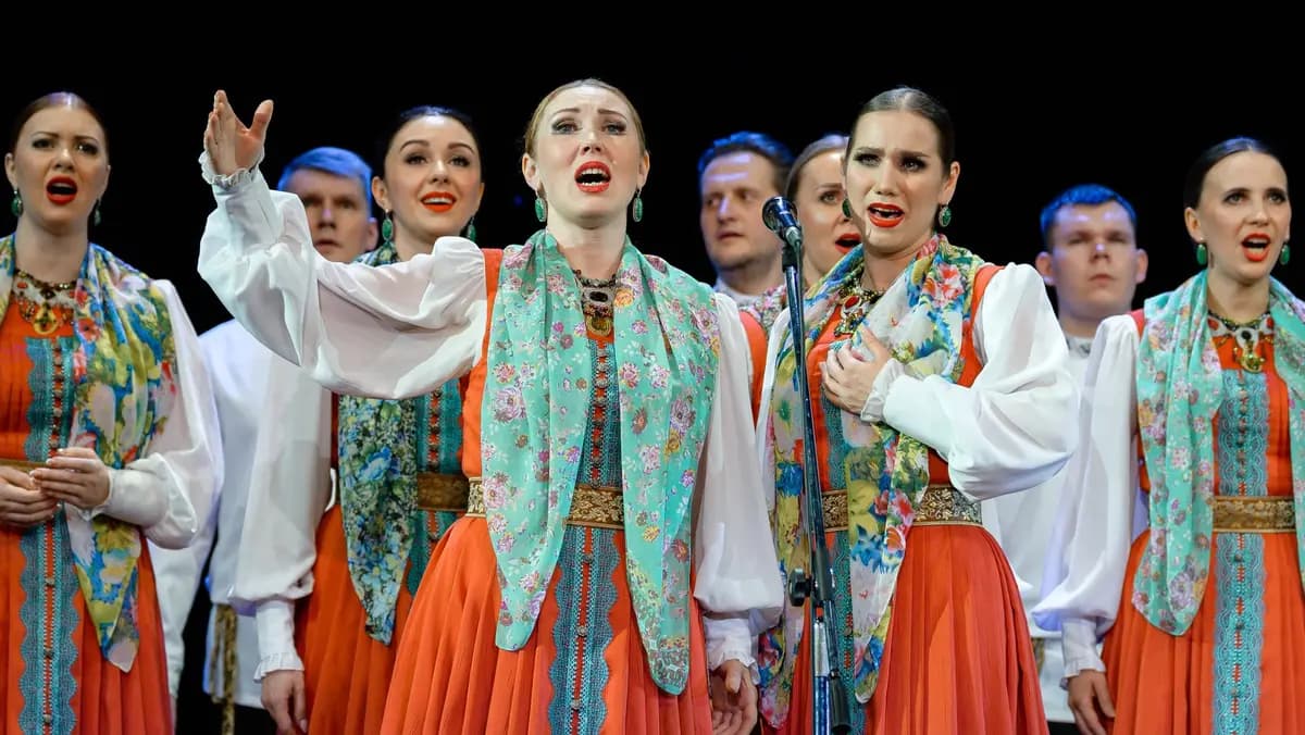 Уральский народный хор. Мудрой будь, моя Россия (Уральский центр народного искусства)