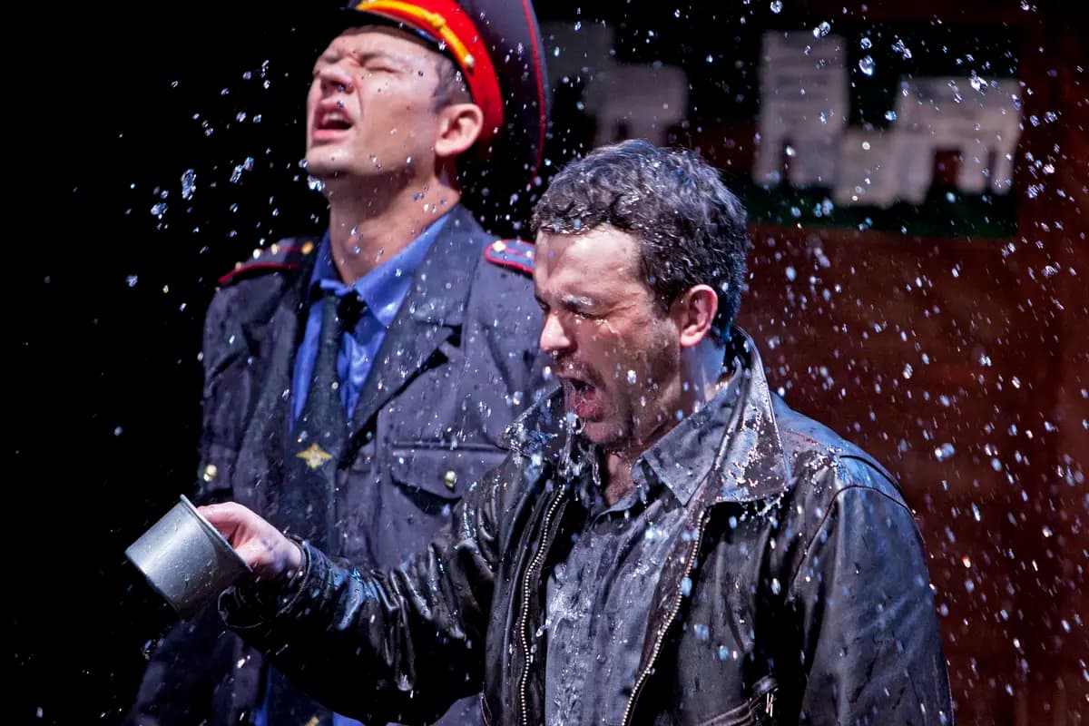 Любовь людей (Театр им. Вл. Маяковского. Основная и Малая сцены)