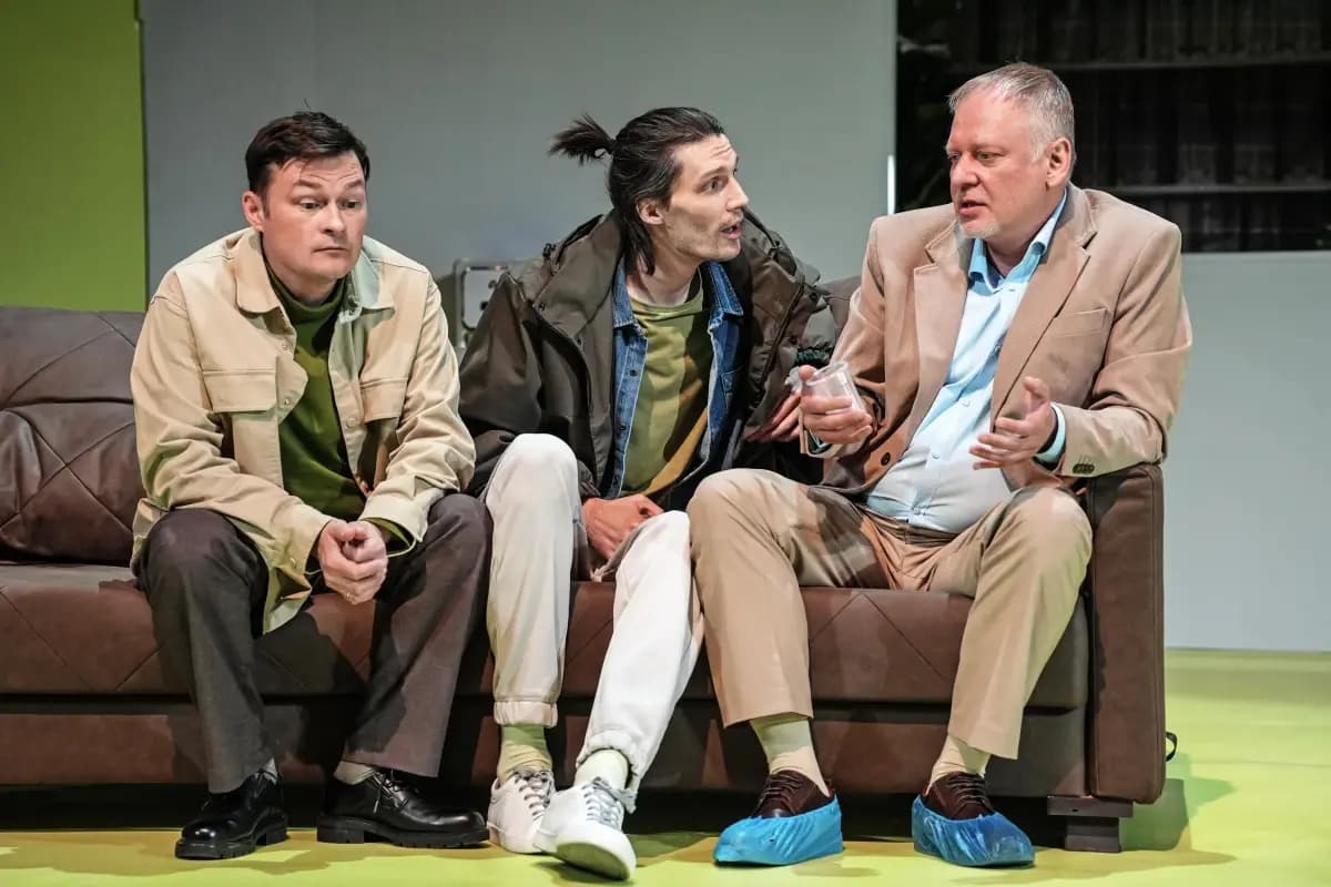 В театр всей семьёй. Абонемент (Драматический театр)