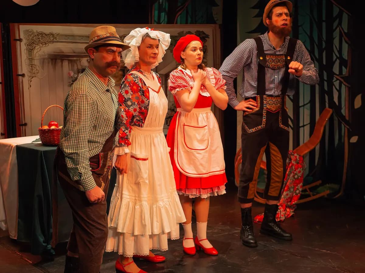 Красная шапочка (Театр драмы «Камерная сцена»)