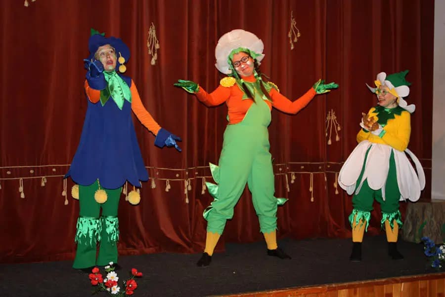 Теремок для цветов (Театр кукол)