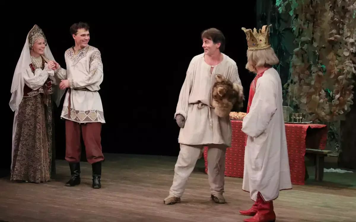 Сказ об Иване-царевиче, Жар-птице и сером волке (Историко-этнографический театр)