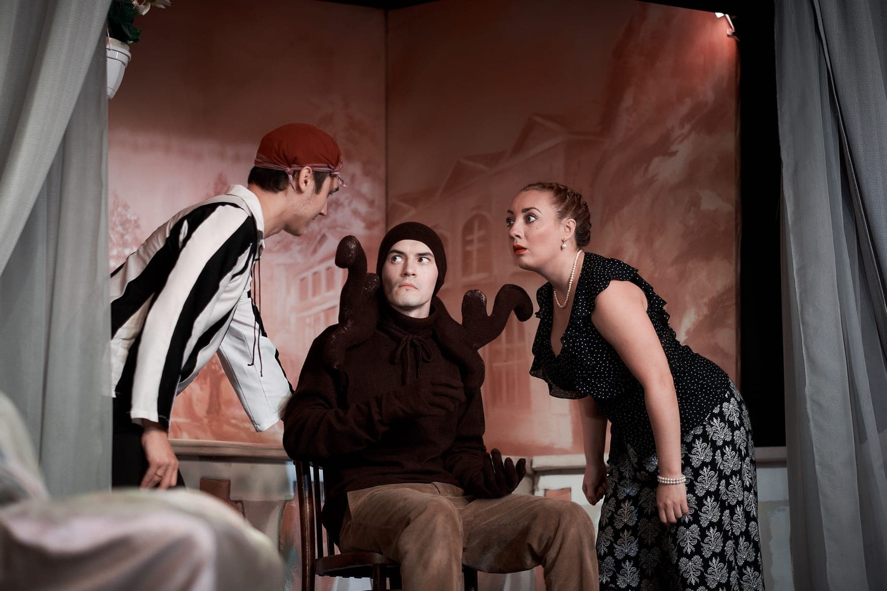 Рога, или Необычная семейная история (Театр на Булаке)