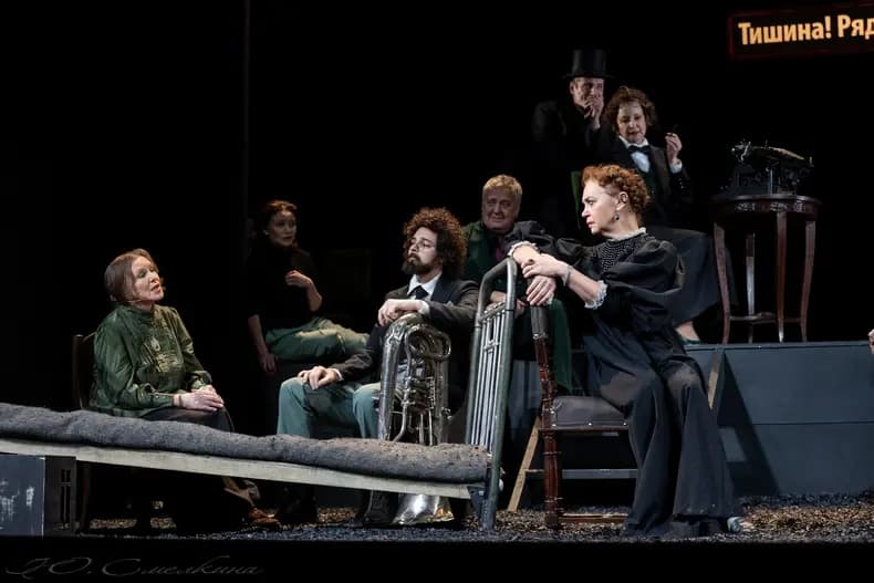 Театральный роман (Театр им. Ленсовета)