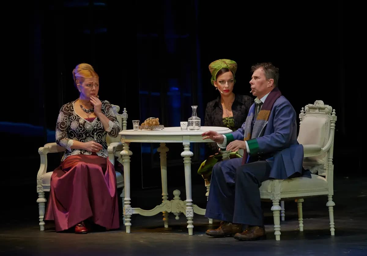 Свои люди (Буфф)