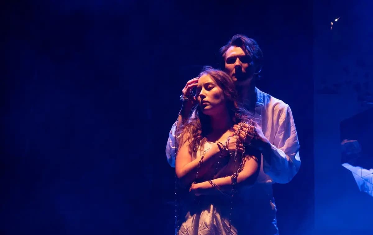 Маскерад (Курт)