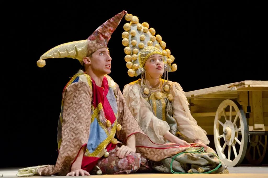 Летучий корабль (Пятый театр)