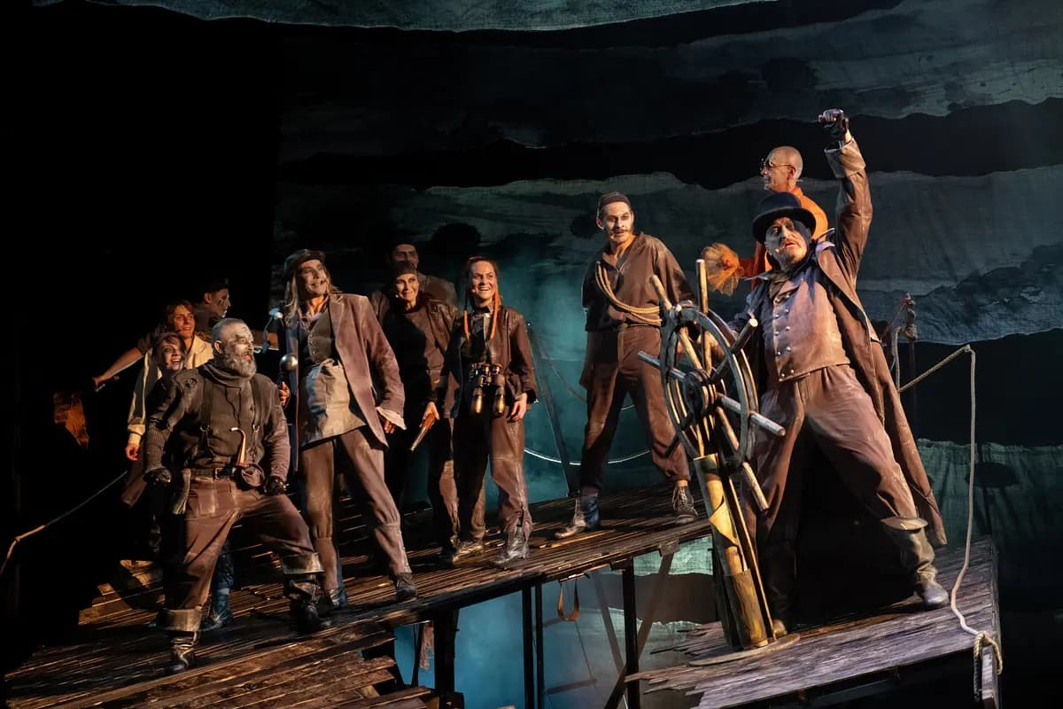 Тайна корабля призраков (Молодёжный театр)