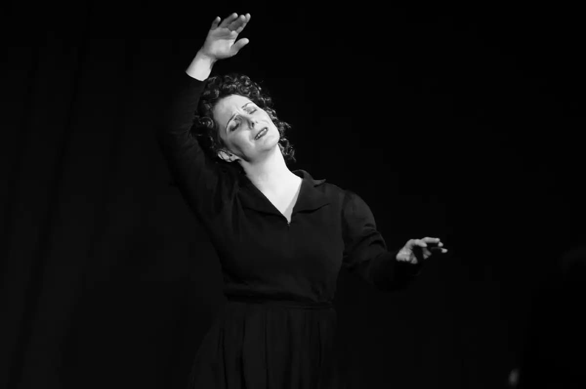 Эдит Пиаф. Любовь всё побеждает (Гайдаровец)