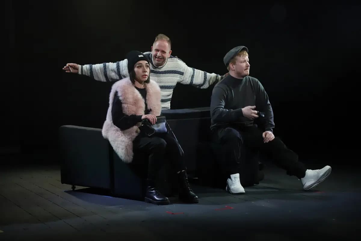 Человек в закрытой комнате (Театр драмы Кузбасса им. Луначарского)