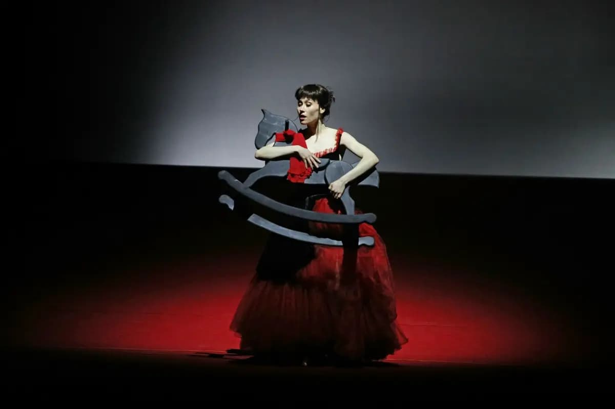 Анна Каренина (Драматический театр)