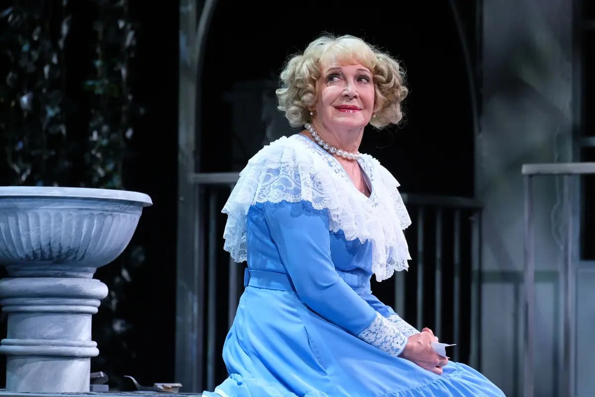 И зимой цветут деревья (Театр драмы им. Горького)