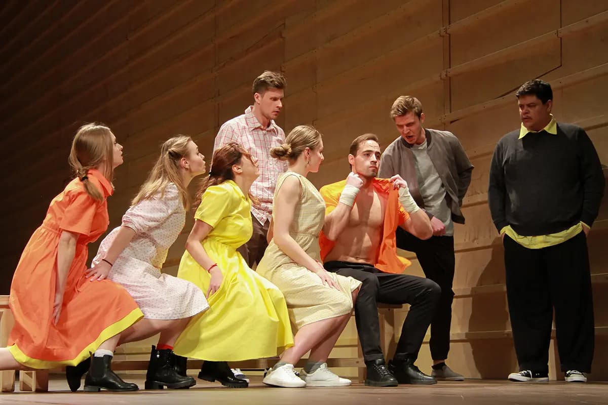 Вот так и живём (Театр драмы им. Горького)