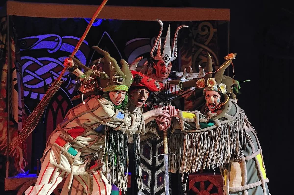 В царстве Берендея (На левом берегу)