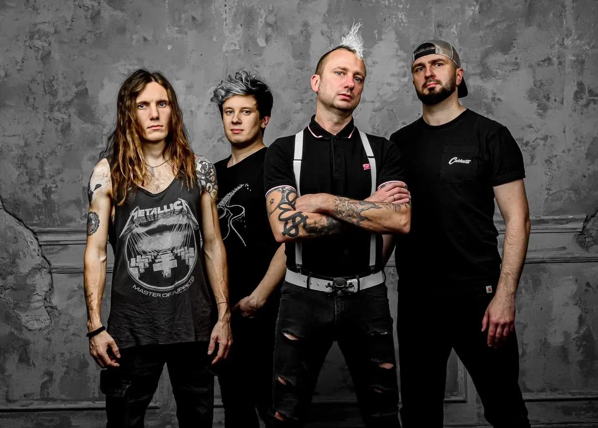 Смех (Свобода)