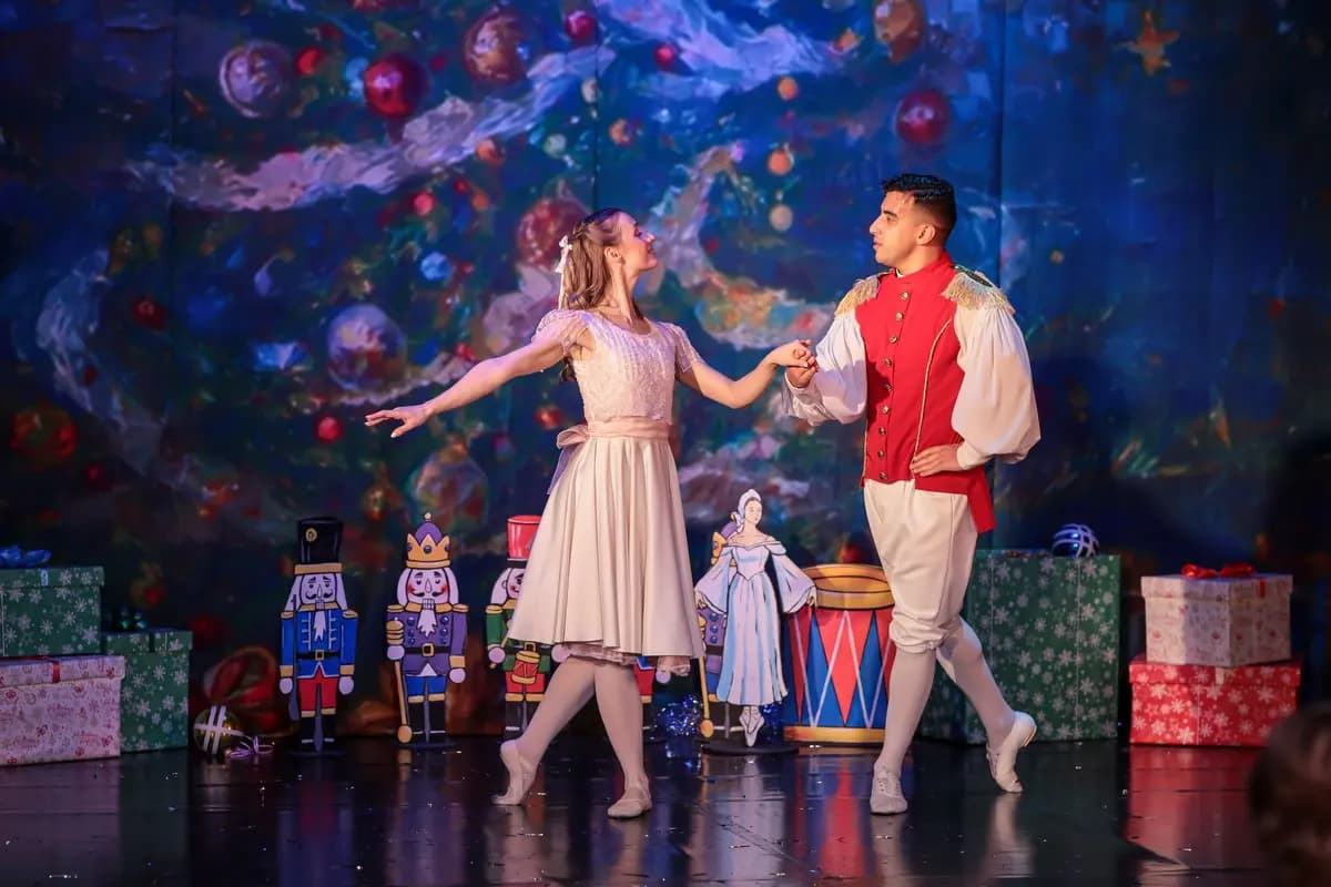 Щелкунчик (Музыкальный театр)