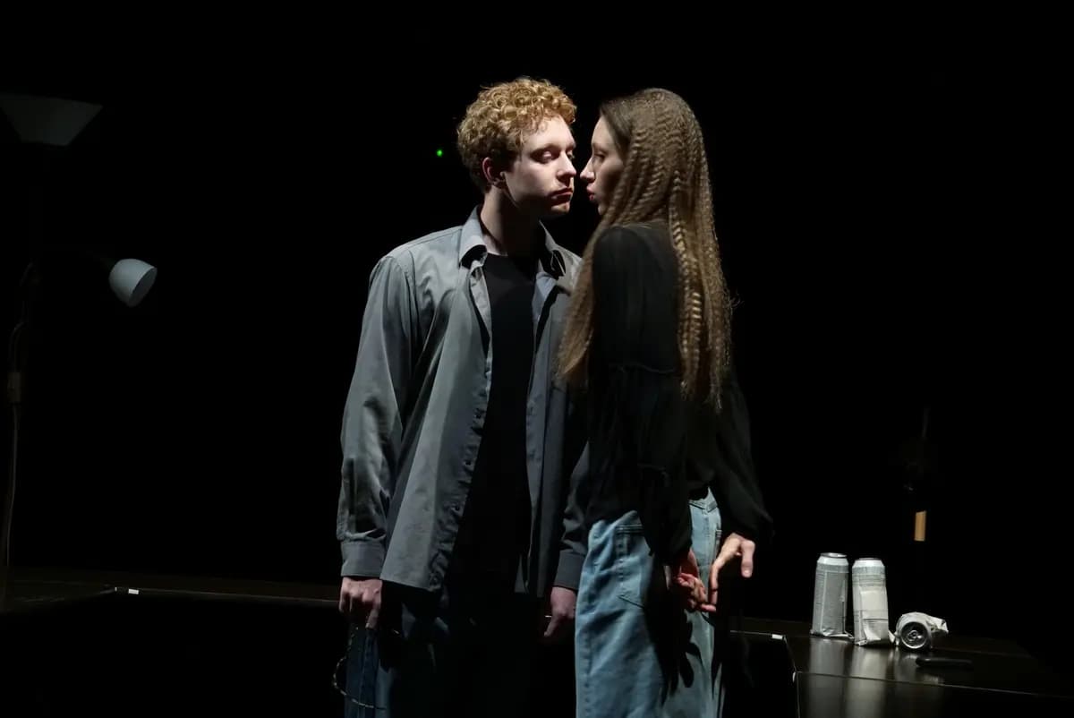 Флешбэк 2002 (МХТ имени А. П. Чехова)