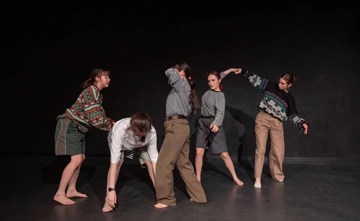 Вечер танцевальной импровизации «Җыен» / «Сбор» (MOÑ)