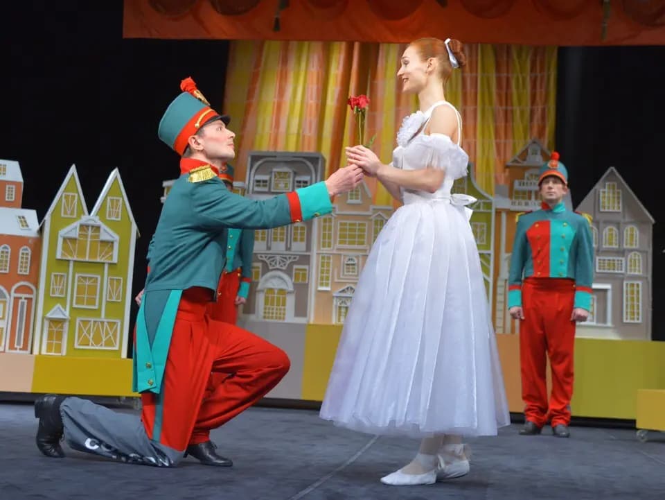 Стойкий оловянный солдатик (Городской драматический театр)