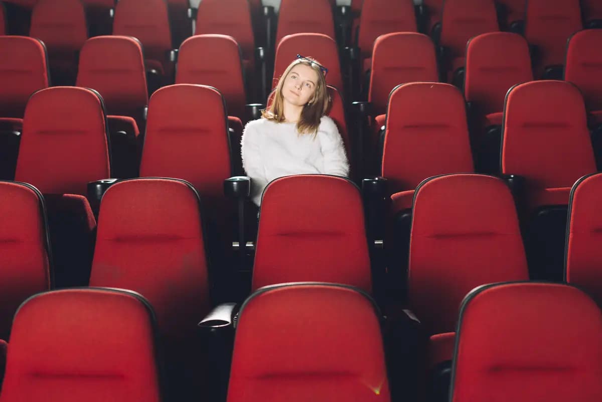 Он, она, шпион, балкон (Дом актёра)