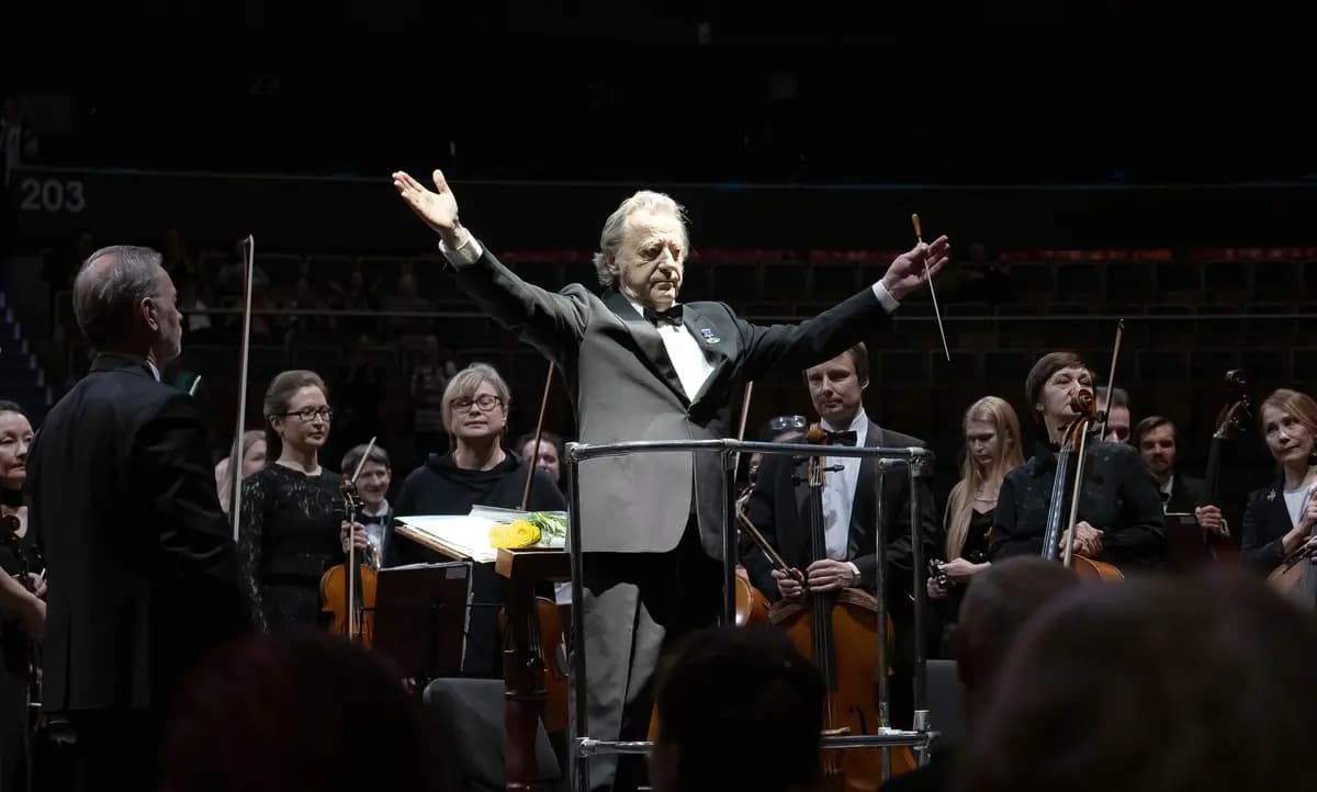 Симфонический оркестр «Классика» и Александр Канторов (Филармония им. Шостаковича. Малый зал)