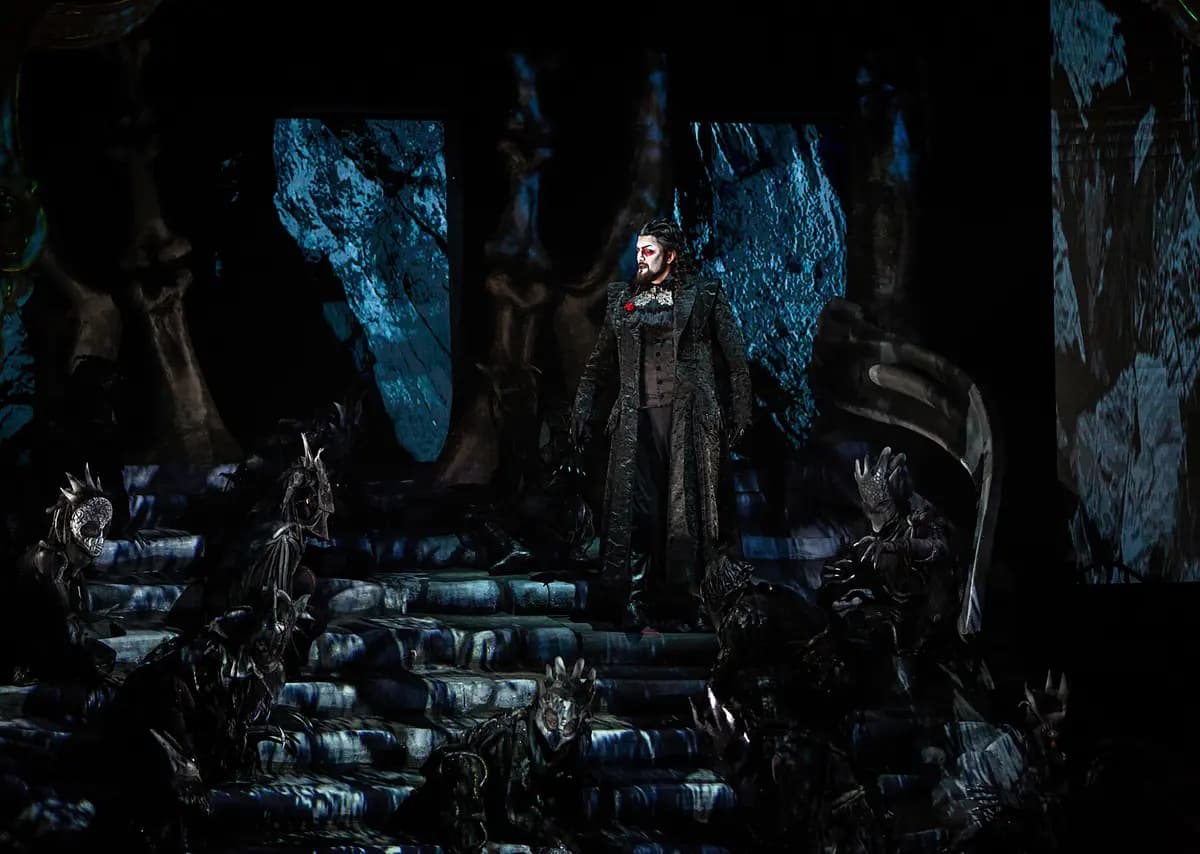 Вампир (Санктъ-Петербургъ Опера)