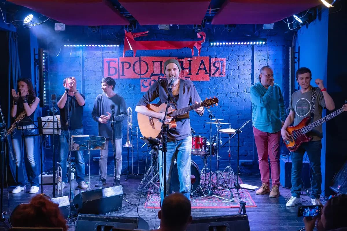 Коридор (Бродячая собака)