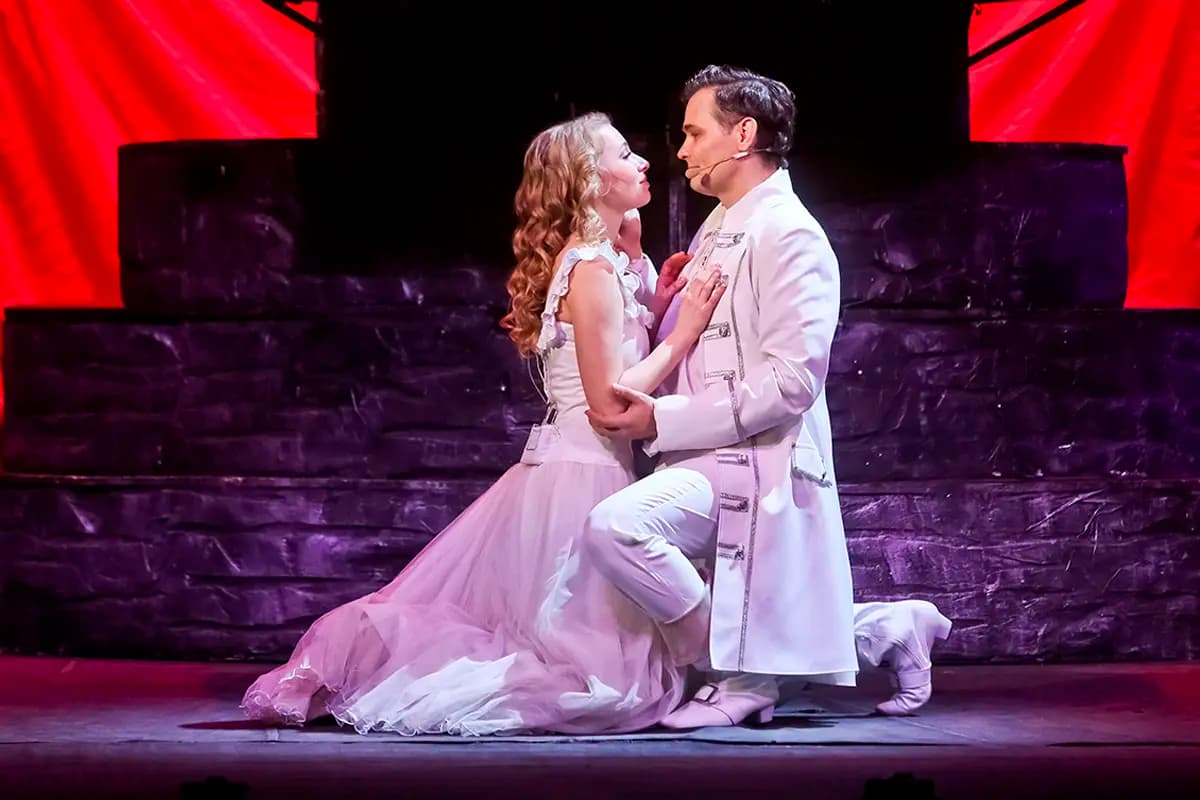 Алые паруса (Музыкальный театр)