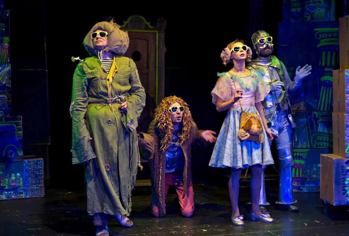 Волшебник страны Оз (Небольшой драматический театр)