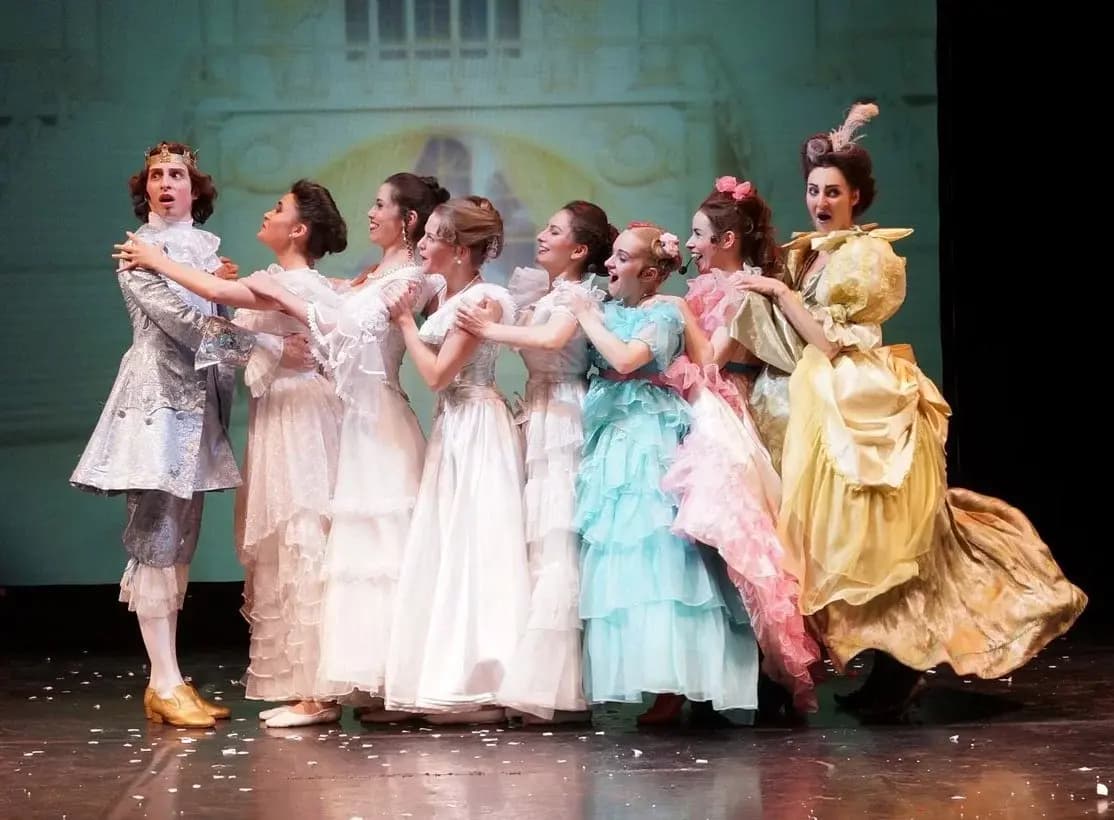 Золушка (Екатерининское собрание)