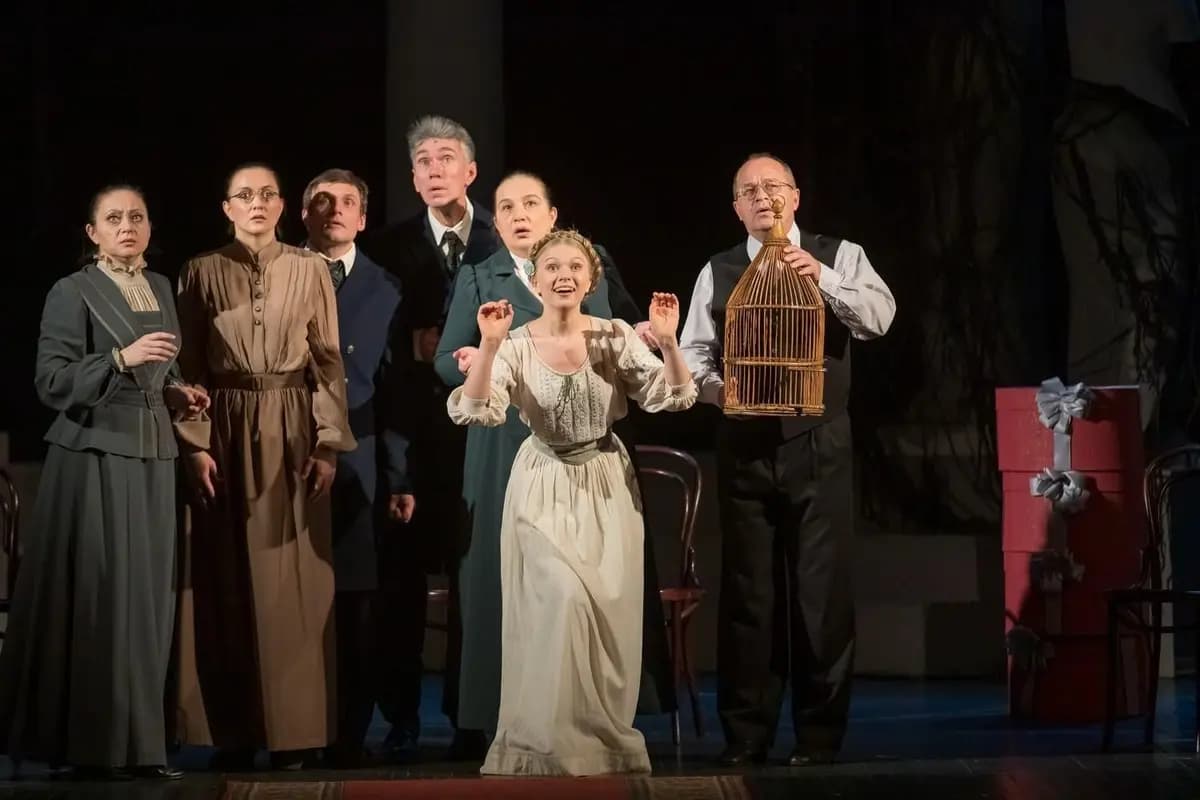 Человек в футляре (Музыкальный театр)