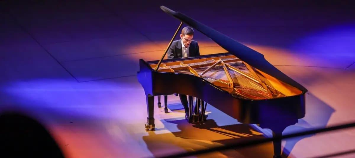 МГАСО, дирижёр — Дмитрис Ботинис, Дмитрий Шишкин (Зарядье)