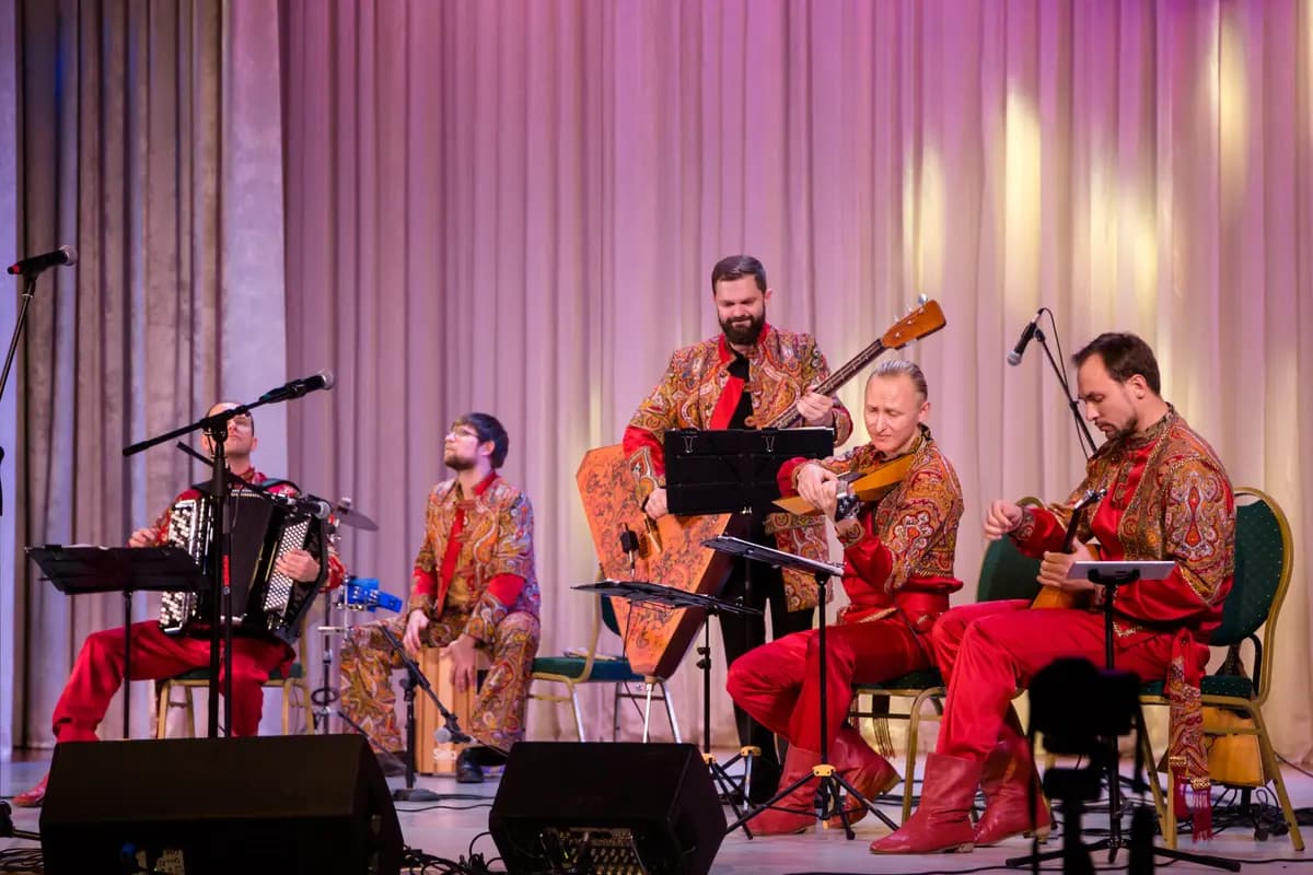 Новые скоморохи (Филармония)