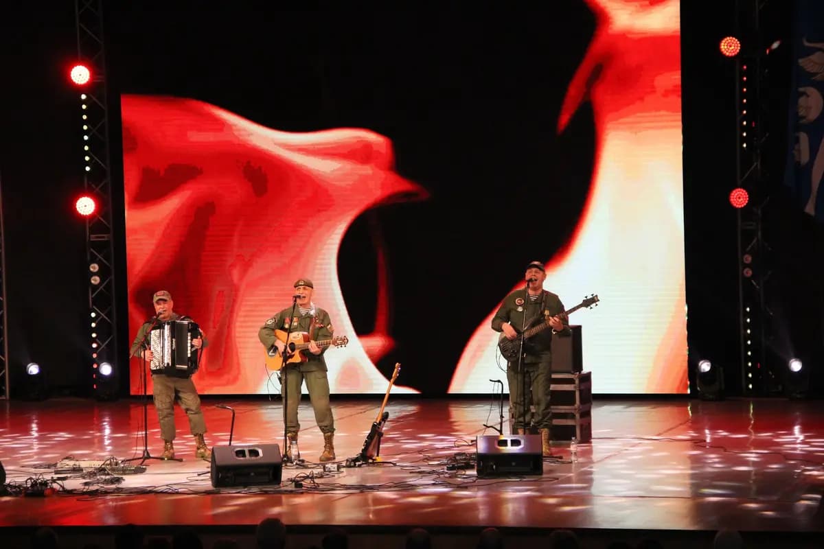 России верные сыны (Губернский)