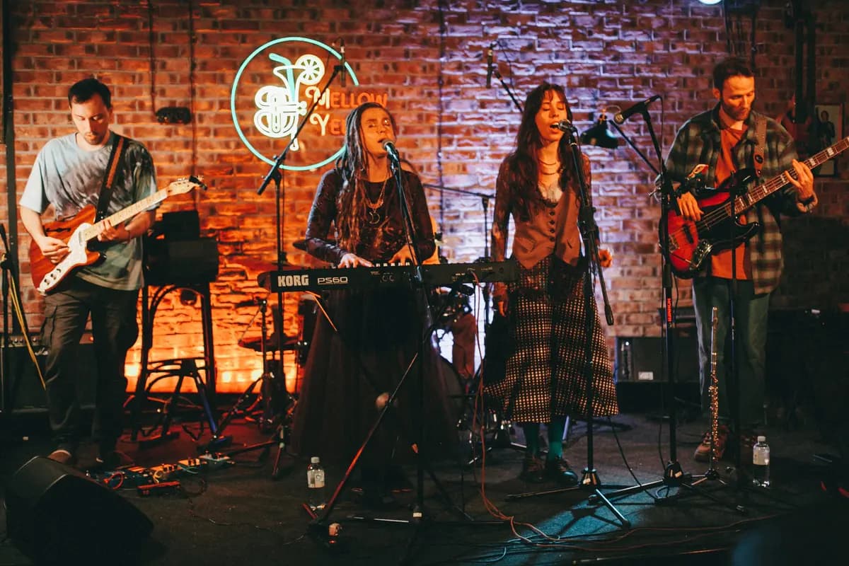 ShantyNatty (Mellow Yellow)