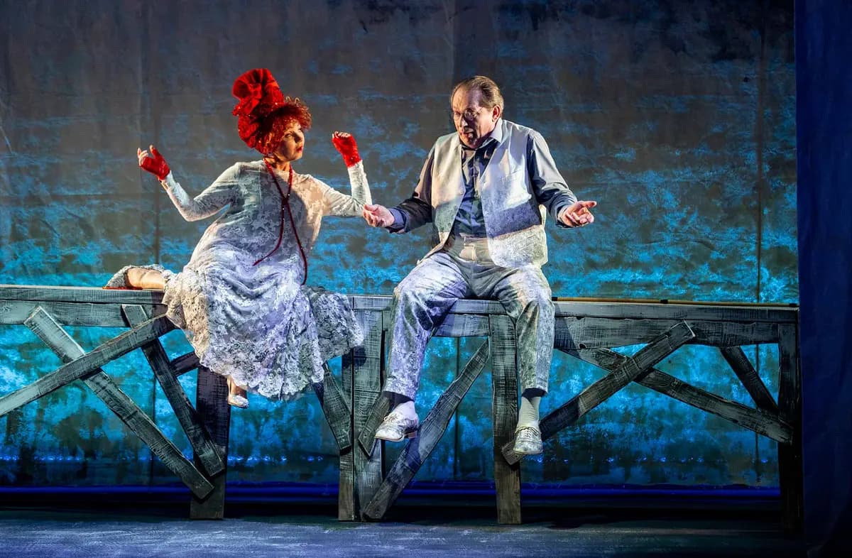 Старомодная комедия (Театр им. Моссовета)