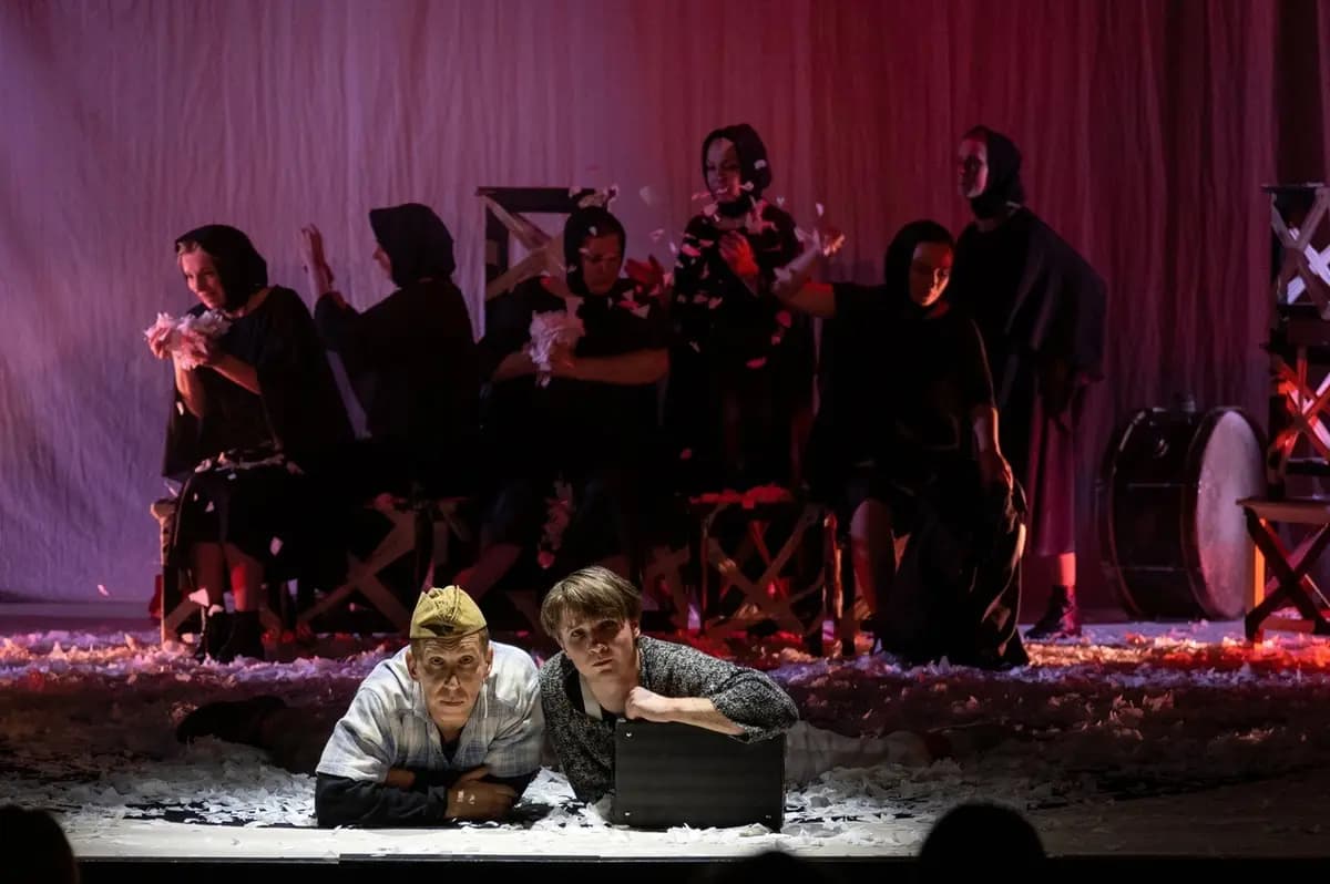 Маленькие звери на большой войне (Театр юного зрителя)