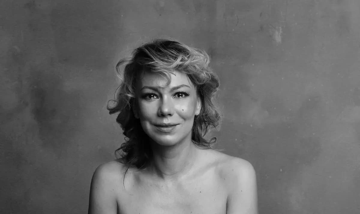 Монро плачет настоящими слезами (Многоточие)