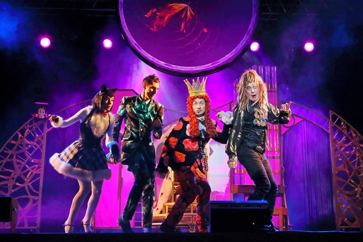 Кот в сапогах (Управа Басманного района)