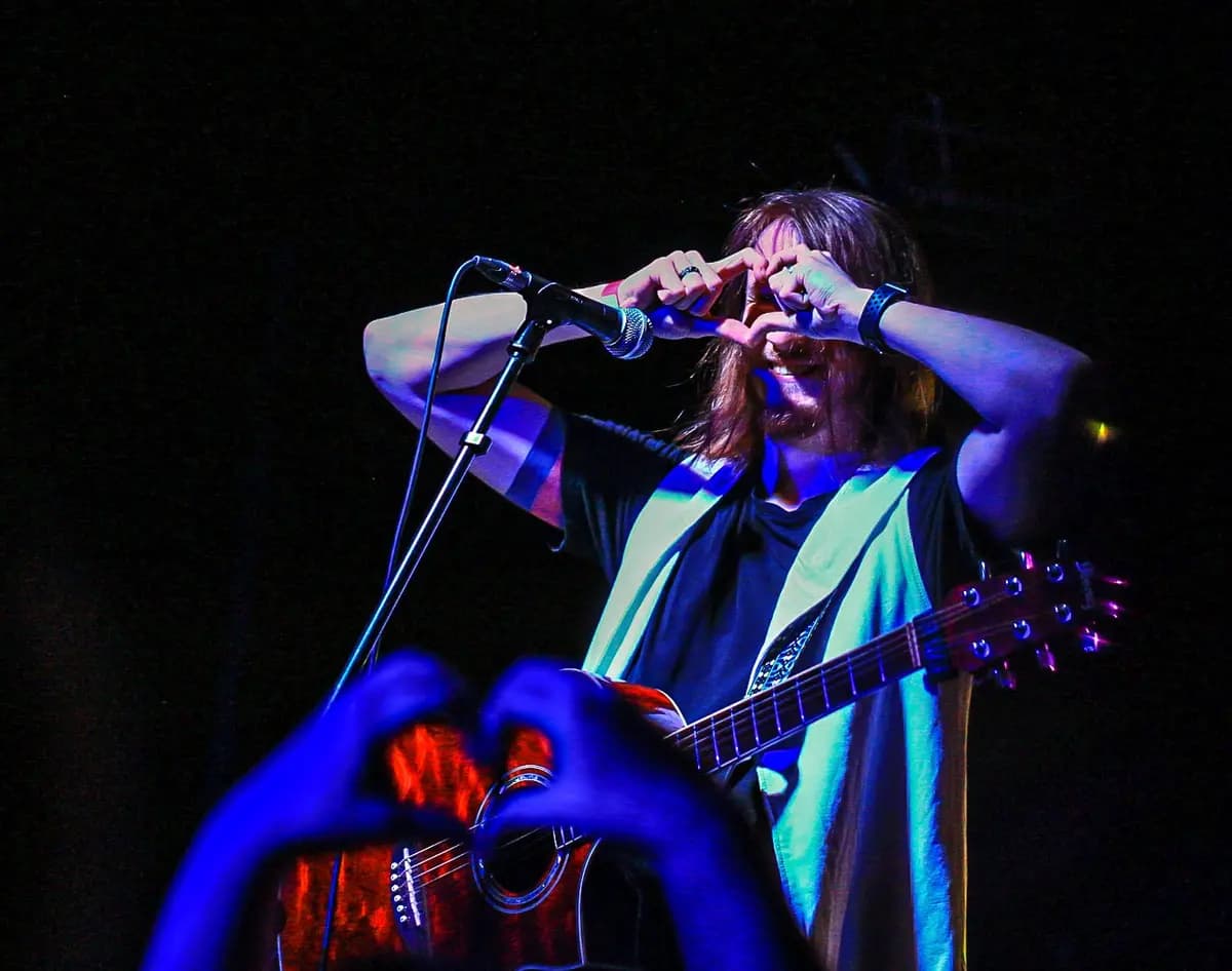 Толя Царёв (Stereo People)