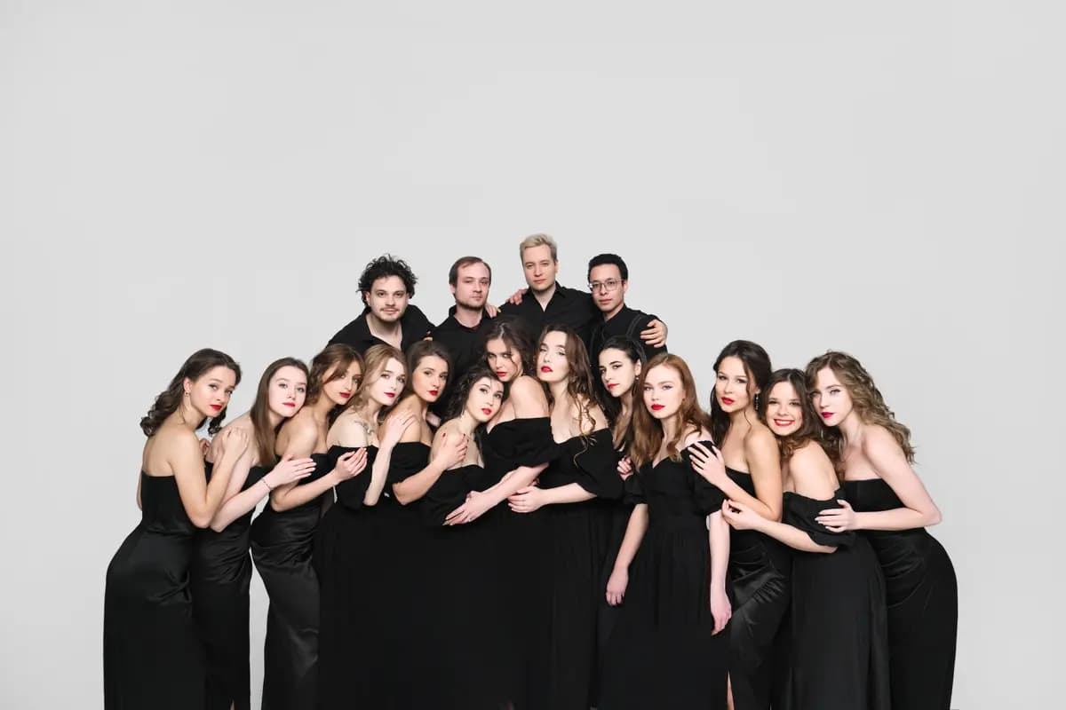 Nella Musica Orchestra. Атака Титанов (Дом музыки)