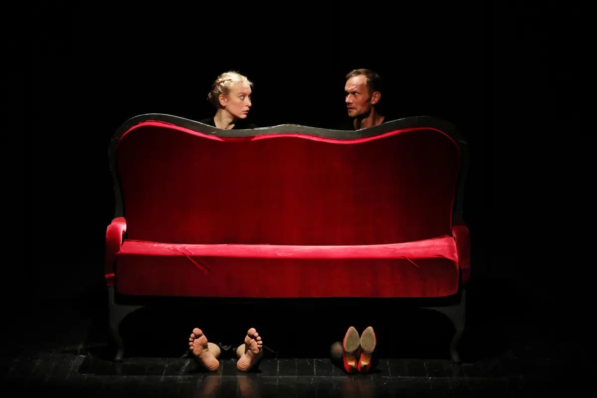 Тайны кулис (Драматический театр)